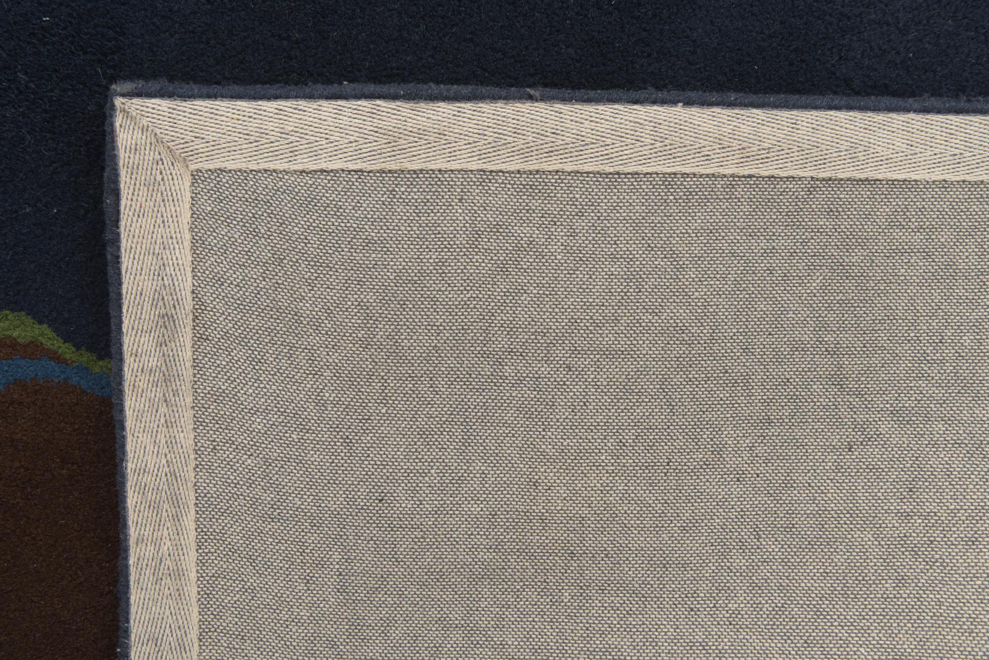 7' 5 x 7' 7 Luna Square Rug