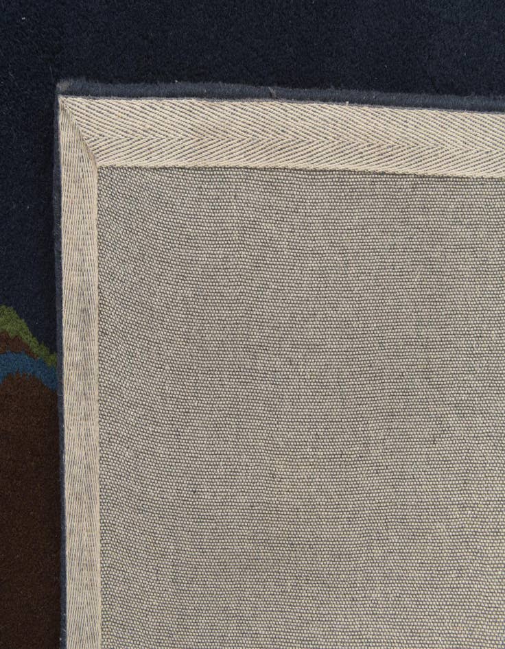 Detail image of 7' 5 x 7' 7 Luna Square Rug