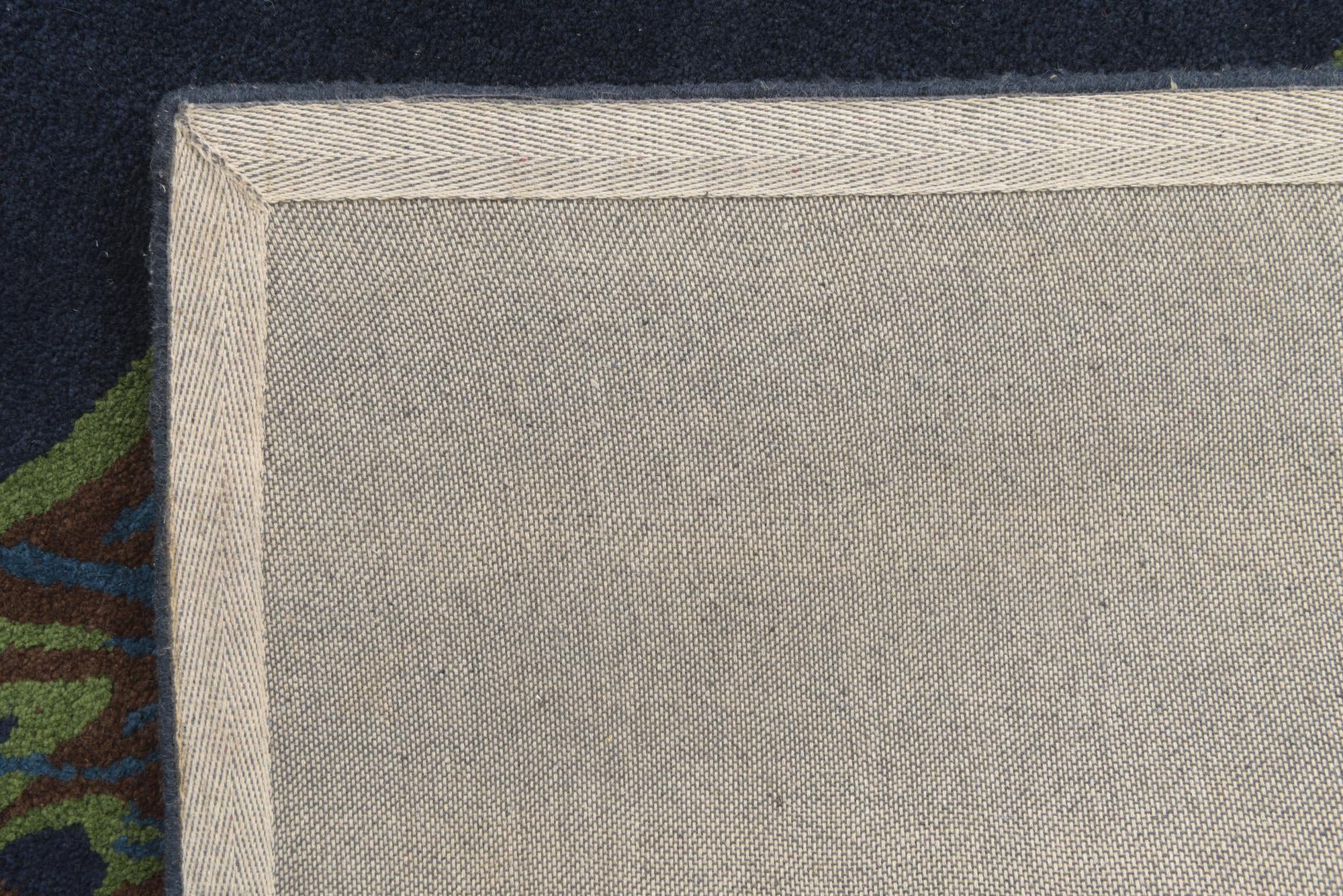 7' 6 x 7' 7 Luna Square Rug