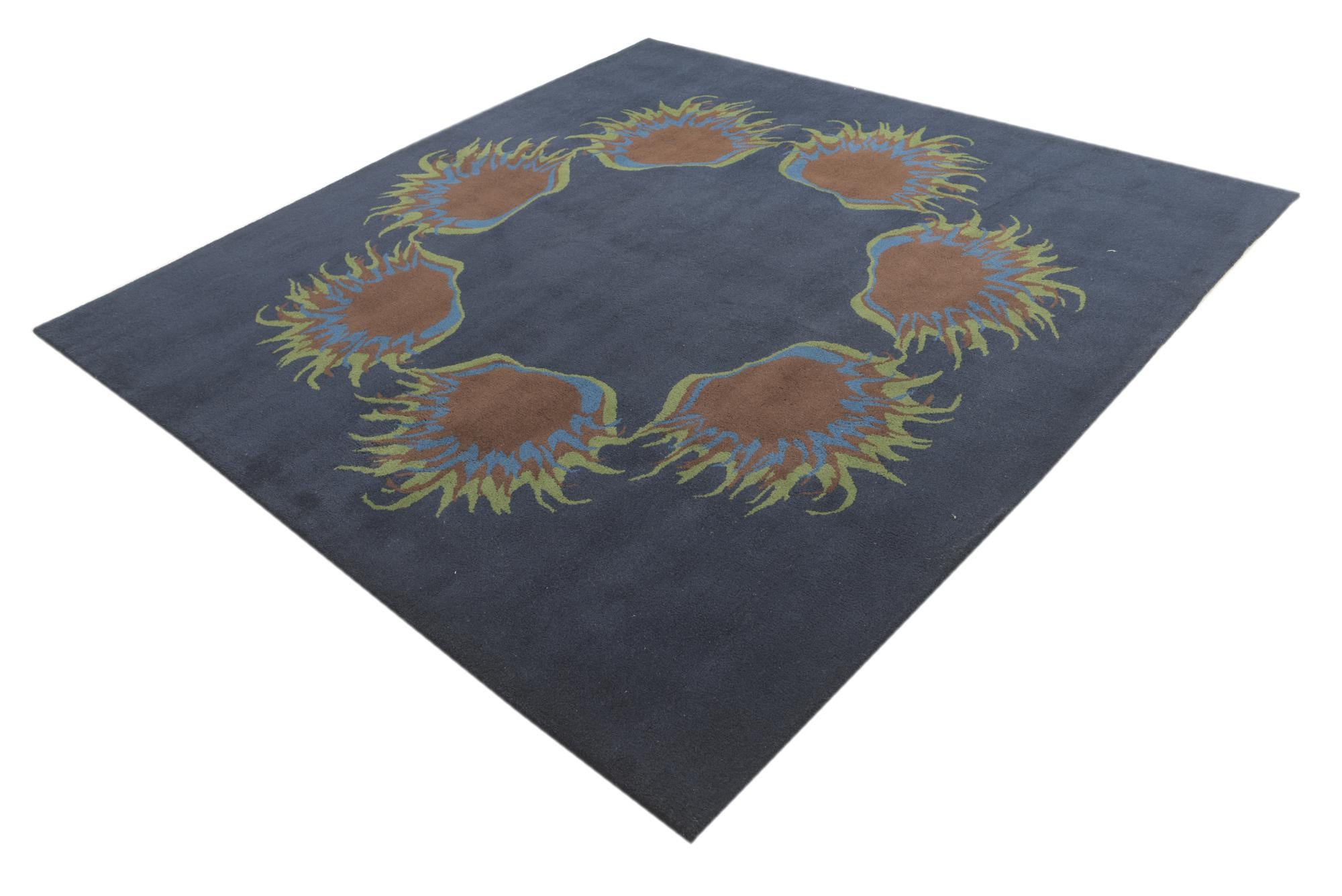 7' 6 x 7' 7 Luna Square Rug