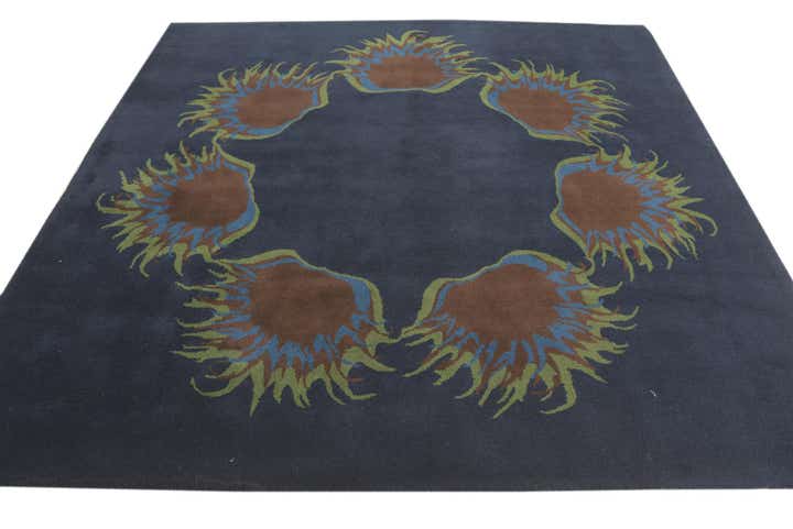 7' 6 x 7' 7 Luna Square Rug