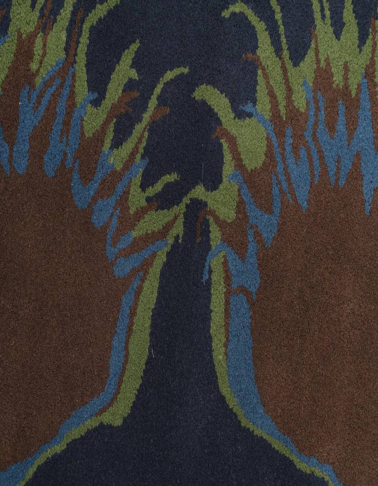 Detail image of 7' 6 x 7' 7 Luna Square Rug