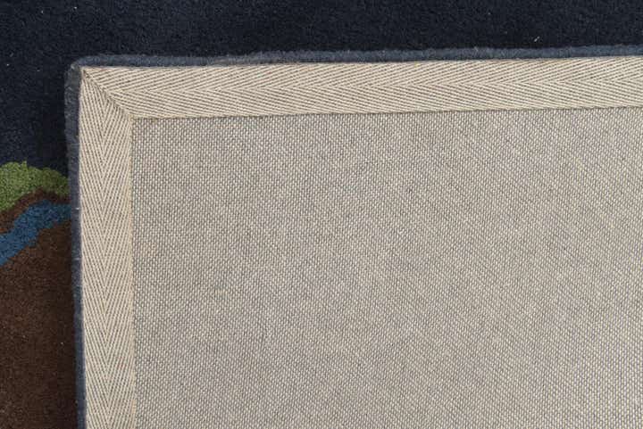 7' 6 x 7' 7 Luna Square Rug