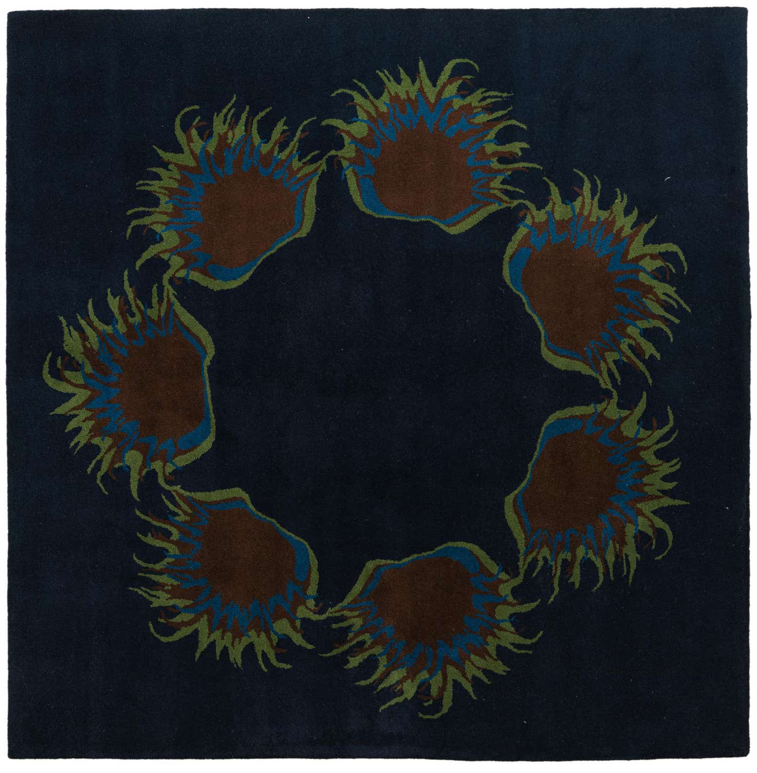 7' 6 x 7' 7 Luna Square Rug