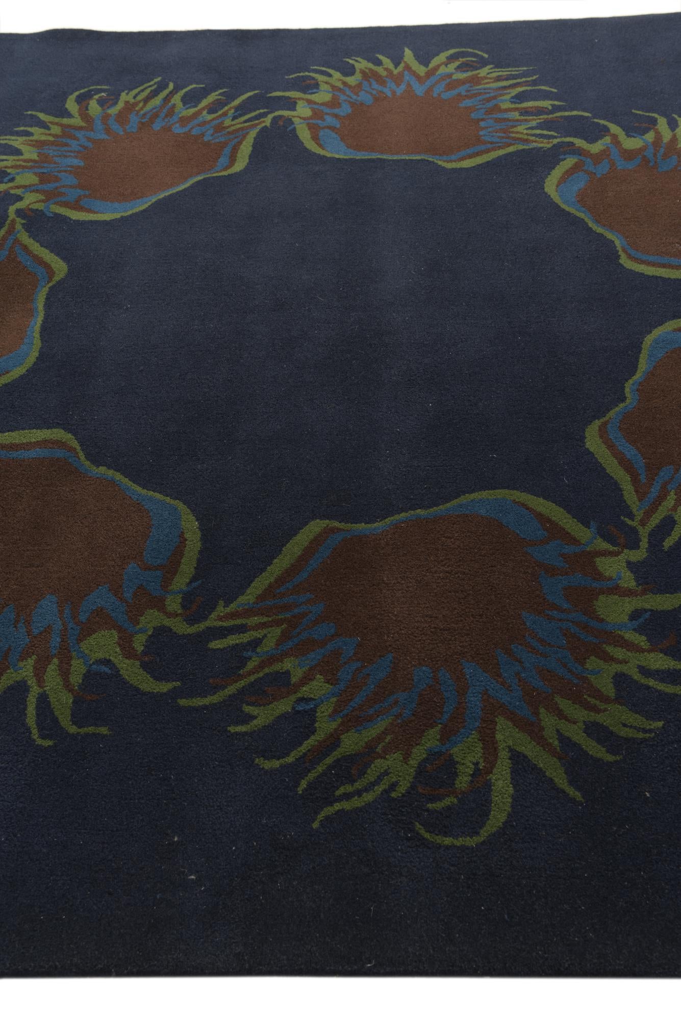 7' 6 x 7' 7 Luna Square Rug