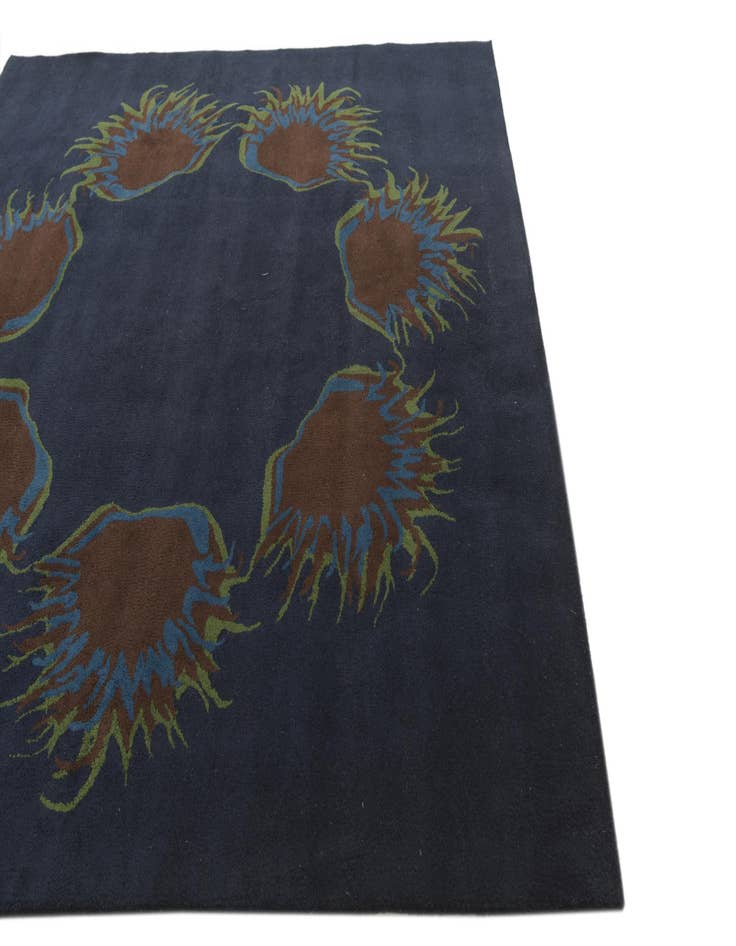 Detail image of 7' 6 x 7' 6 Luna Square Rug