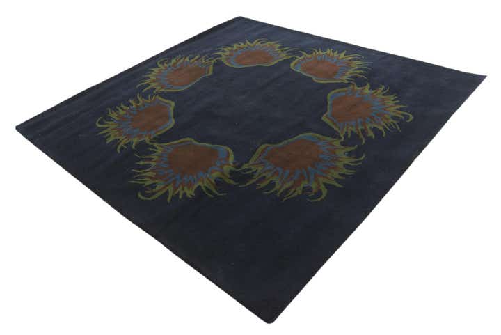 7' 5 x 7' 6 Luna Square Rug
