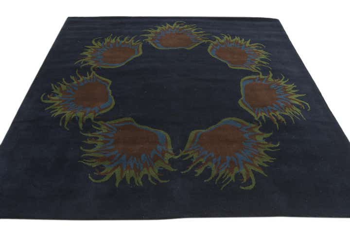 7' 5 x 7' 6 Luna Square Rug