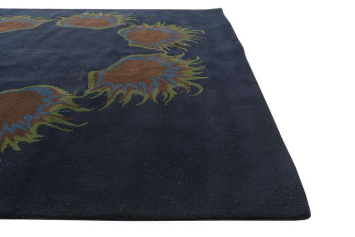 7' 5 x 7' 6 Luna Square Rug