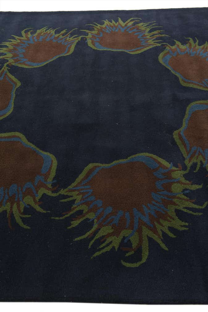 7' 5 x 7' 6 Luna Square Rug