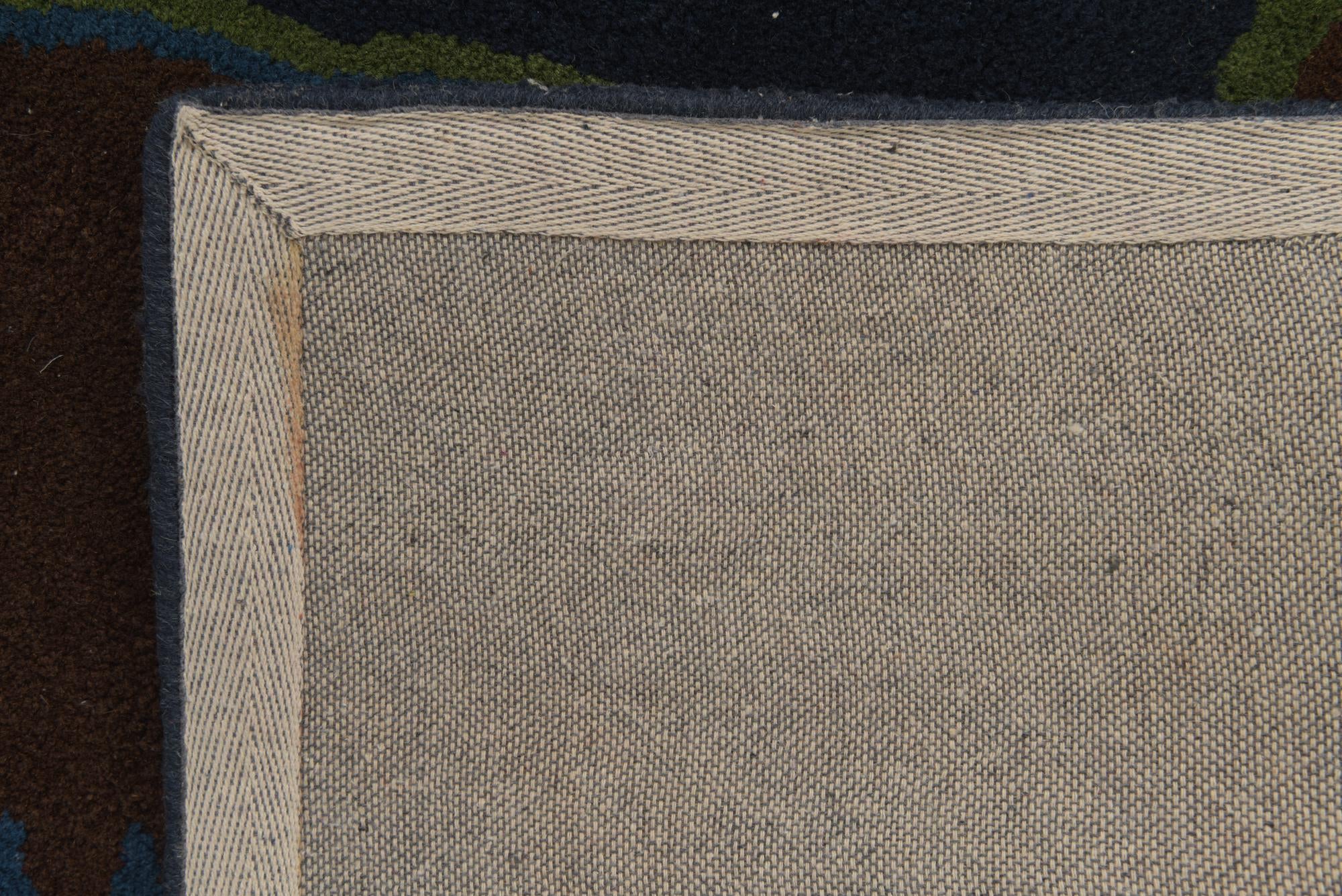 7' 5 x 7' 6 Luna Square Rug