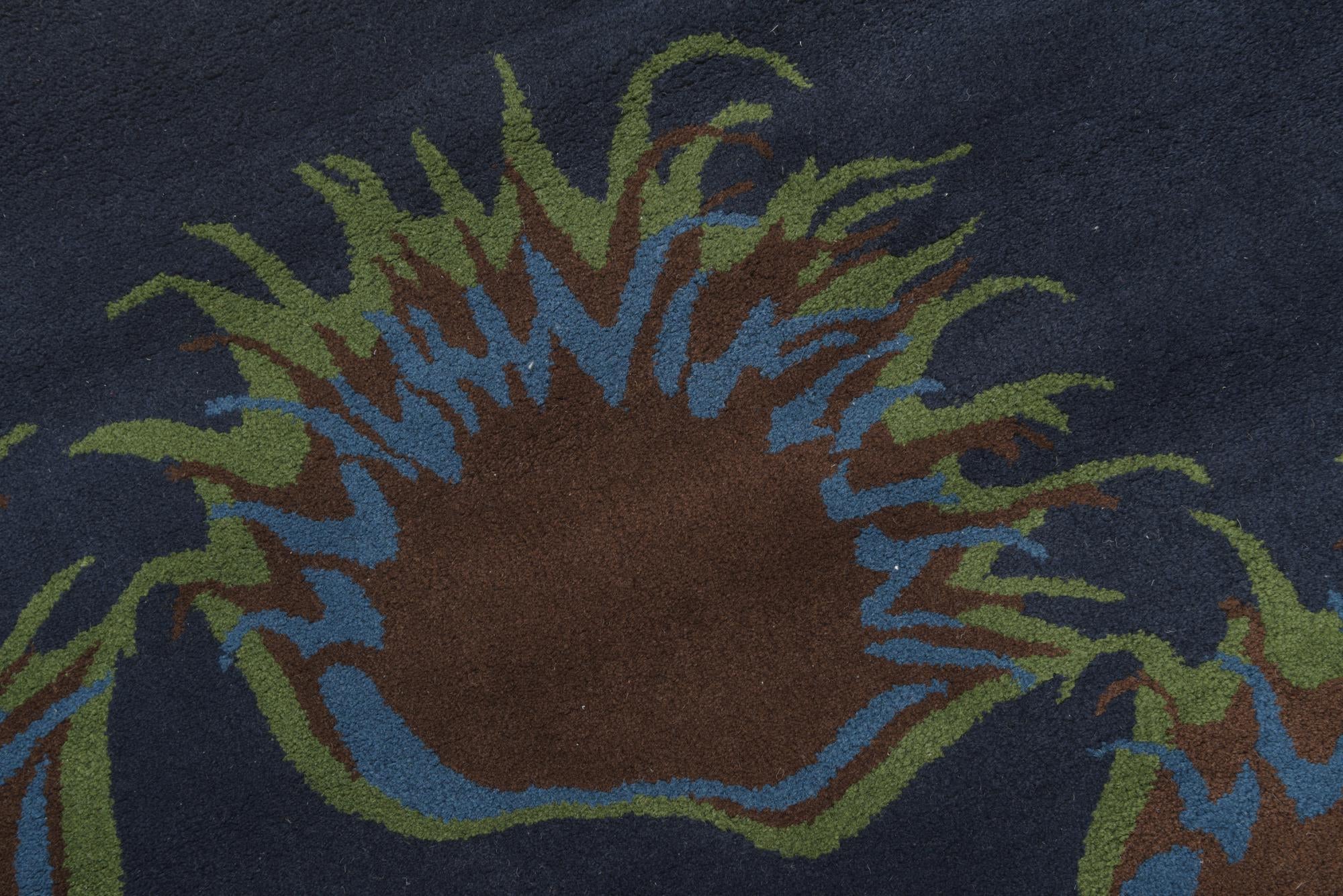 7' 6 x 7' 7 Luna Square Rug