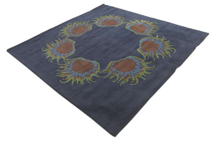 7' 6 x 7' 7 Luna Square Rug