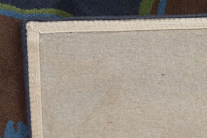 7' 6 x 7' 7 Luna Square Rug