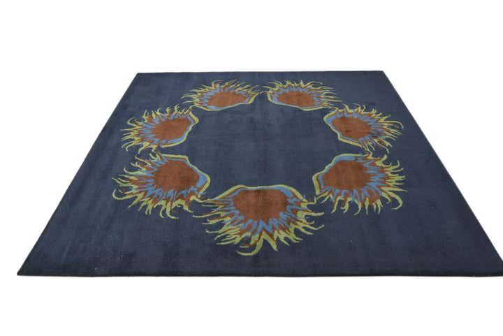 7' 6 x 7' 7 Luna Square Rug