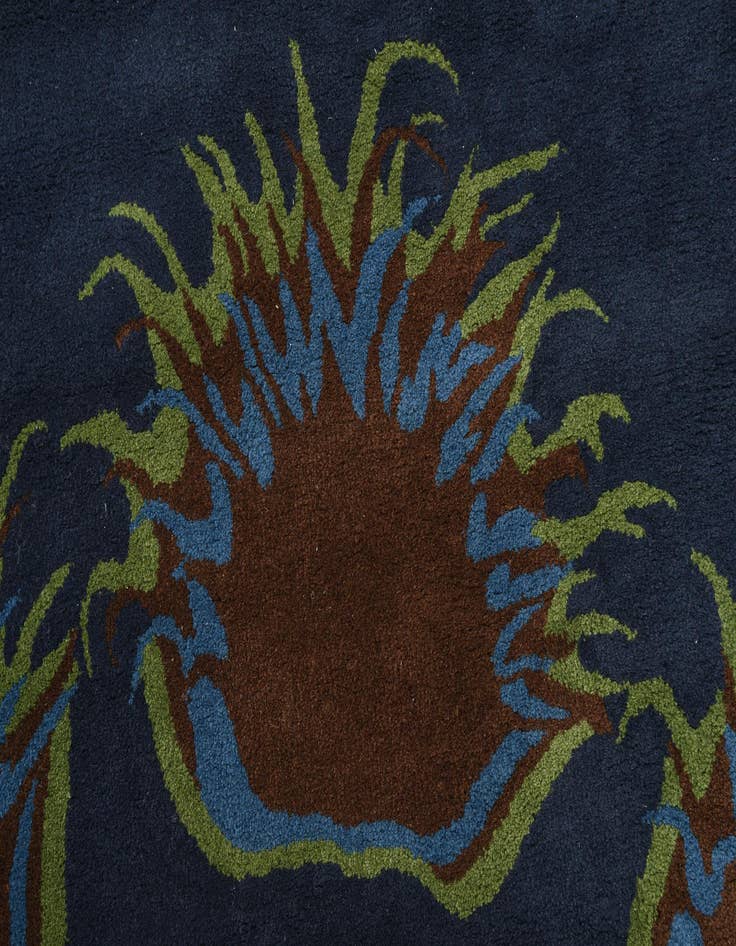 Detail image of 7' 6 x 7' 7 Luna Square Rug