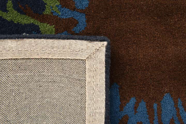 7' 6 x 7' 7 Luna Square Rug