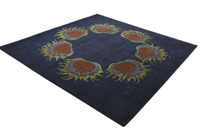 7' 7 x 7' 7 Luna Square Rug