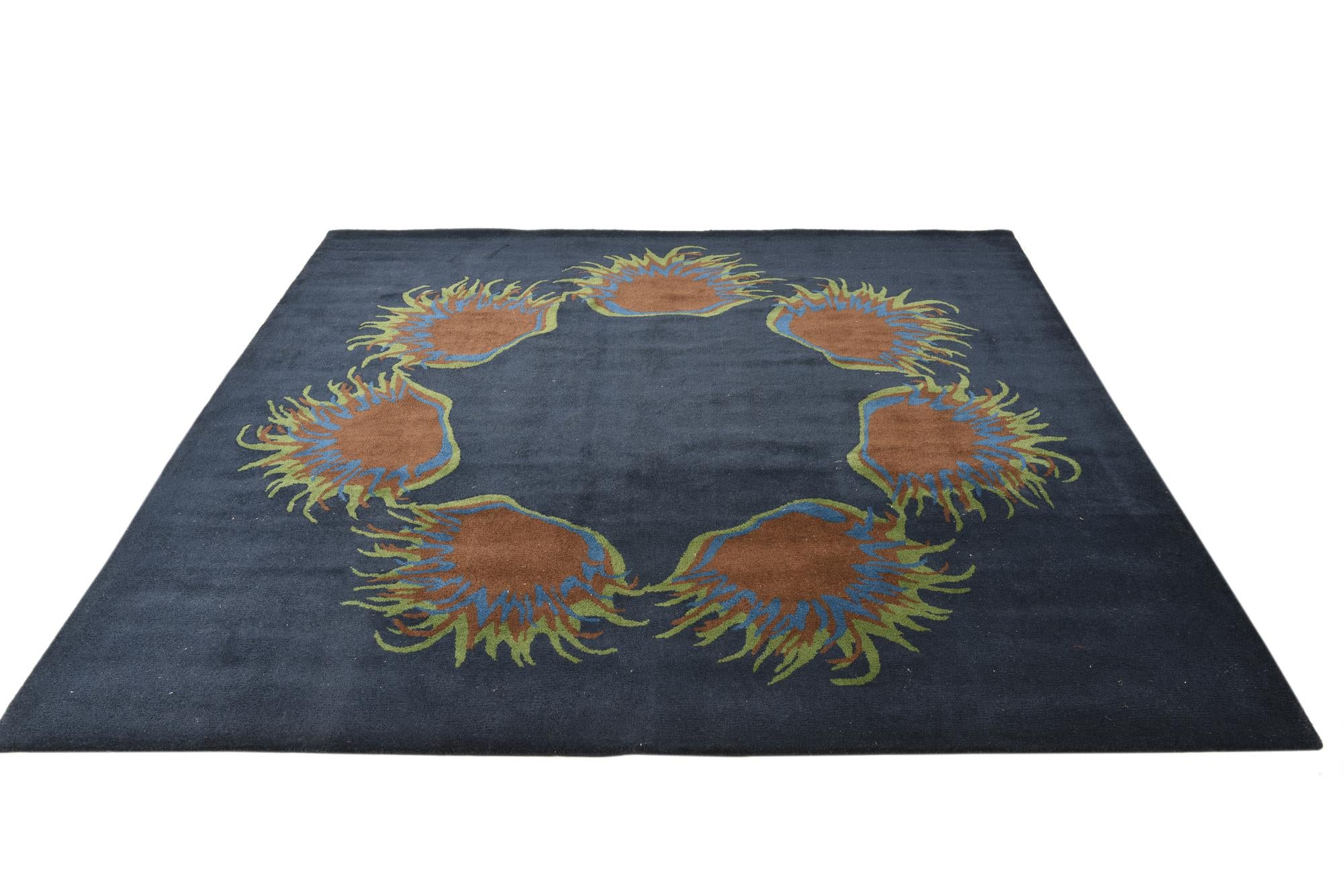 7' 6 x 7' 7 Luna Square Rug