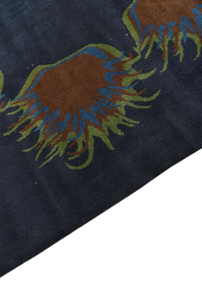 7' 6 x 7' 7 Luna Square Rug