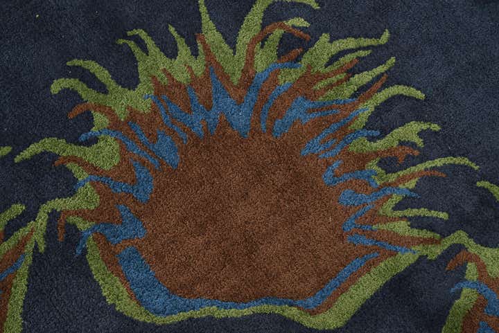 7' 6 x 7' 7 Luna Square Rug