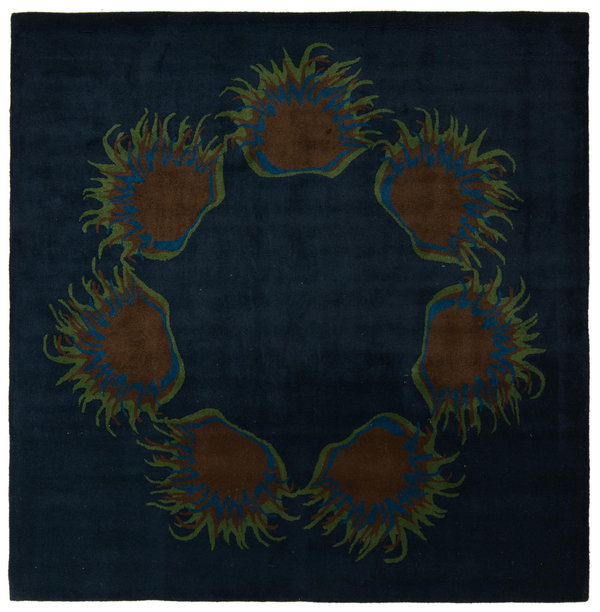 7' 6 x 7' 7 Luna Square Rug