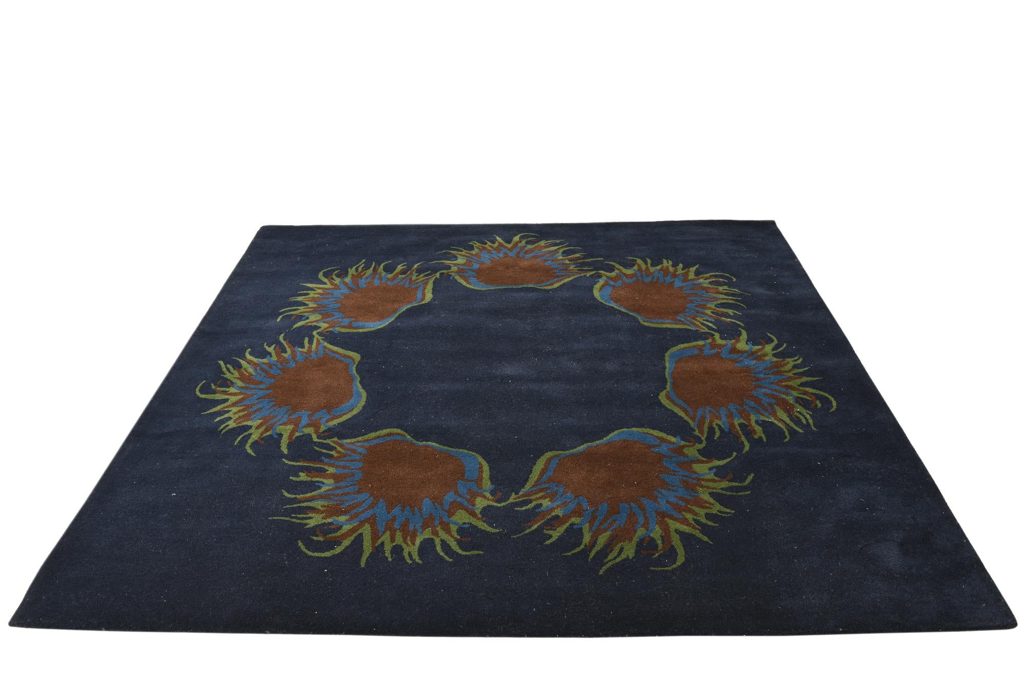 7' 5 x 7' 7 Luna Square Rug