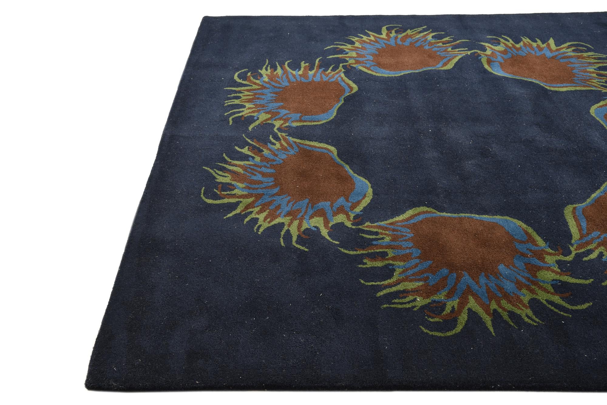 7' 5 x 7' 7 Luna Square Rug