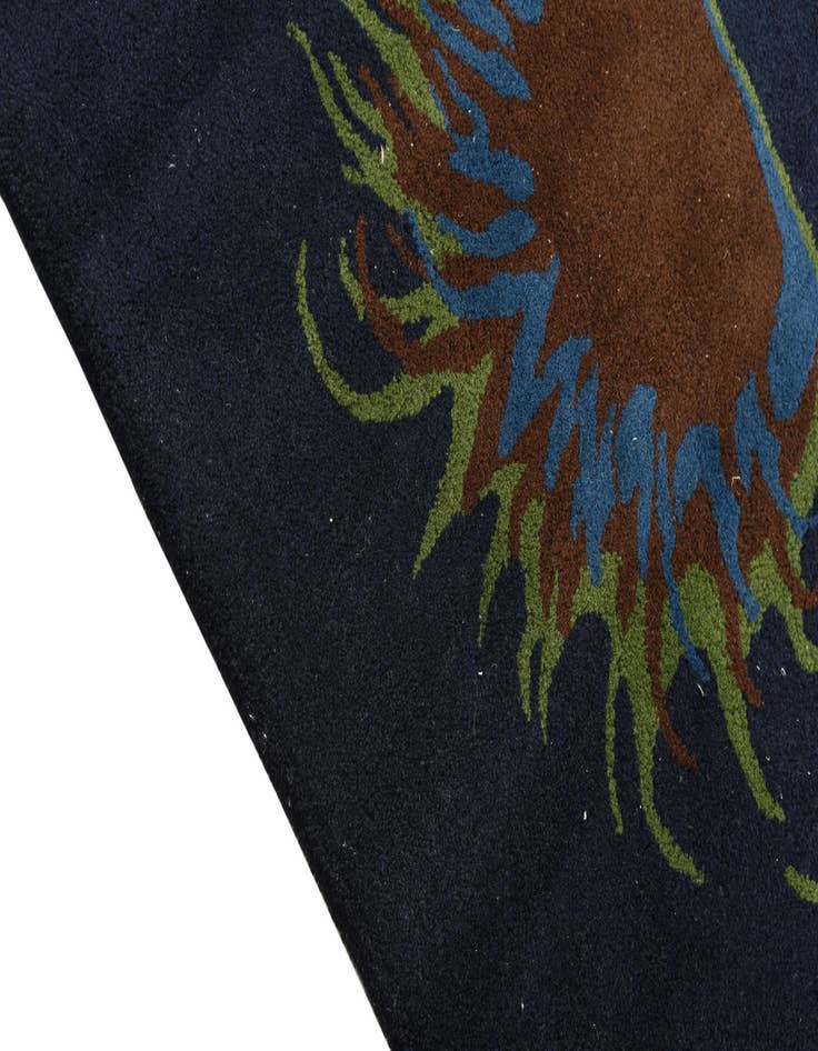 Detail image of 7' 5 x 7' 7 Luna Square Rug