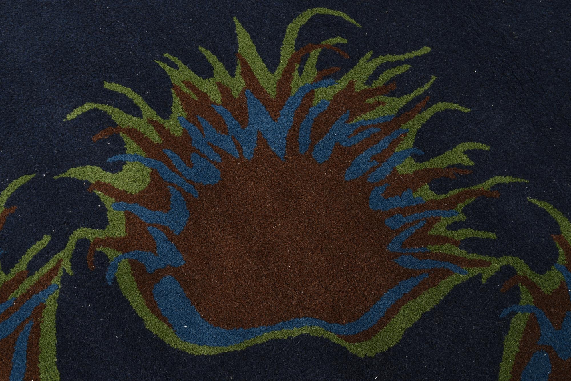 7' 5 x 7' 7 Luna Square Rug
