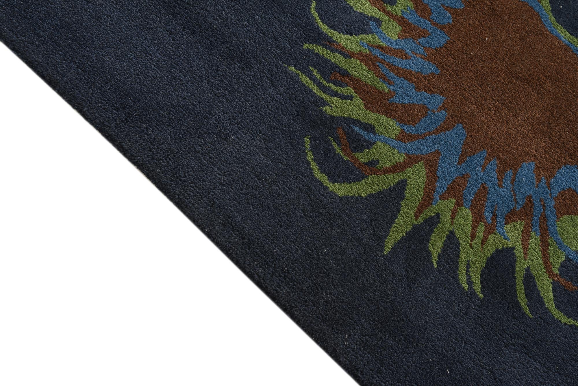7' 7 x 7' 7 Luna Square Rug