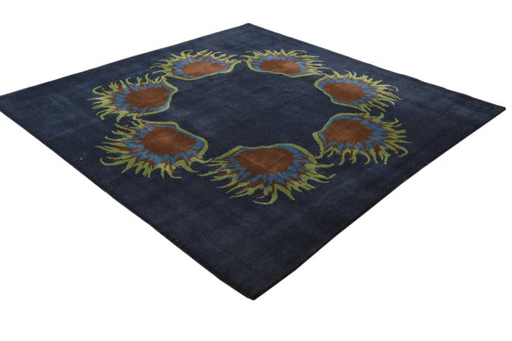 Detail image of 7' 6 x 7' 6 Luna Square Rug