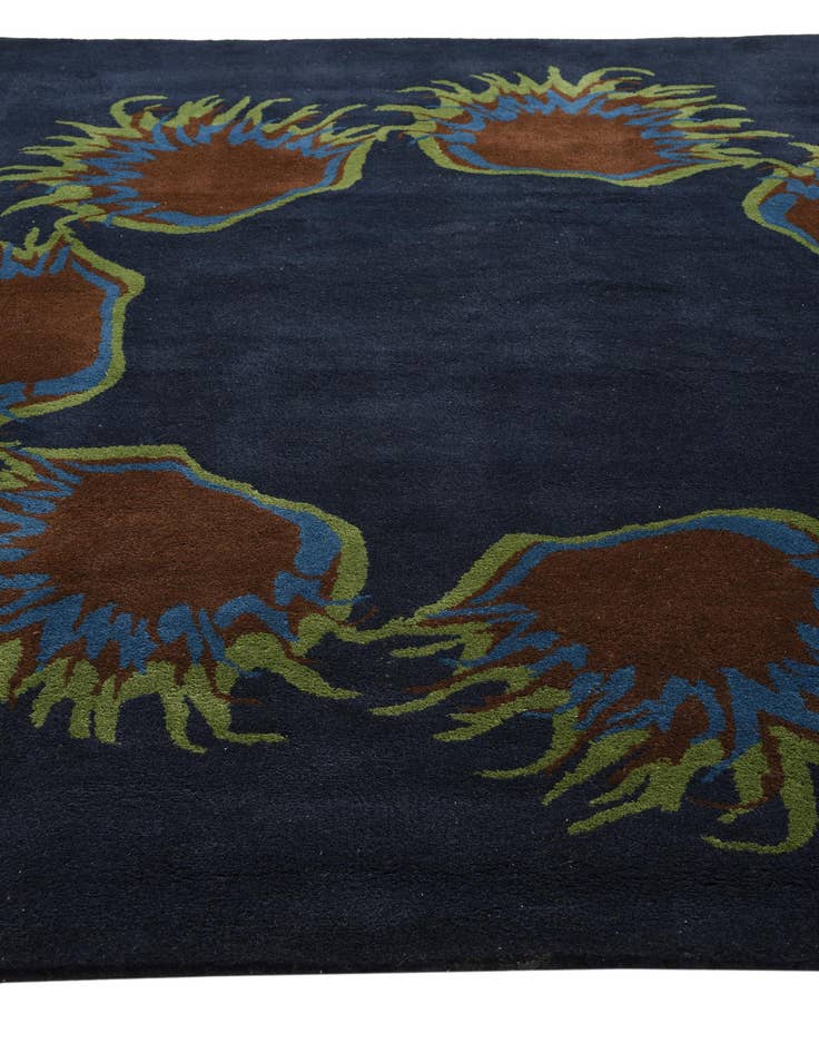 Detail image of 7' 6 x 7' 6 Luna Square Rug
