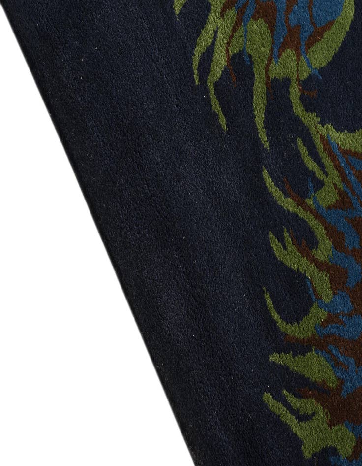 Detail image of 7' 6 x 7' 6 Luna Square Rug