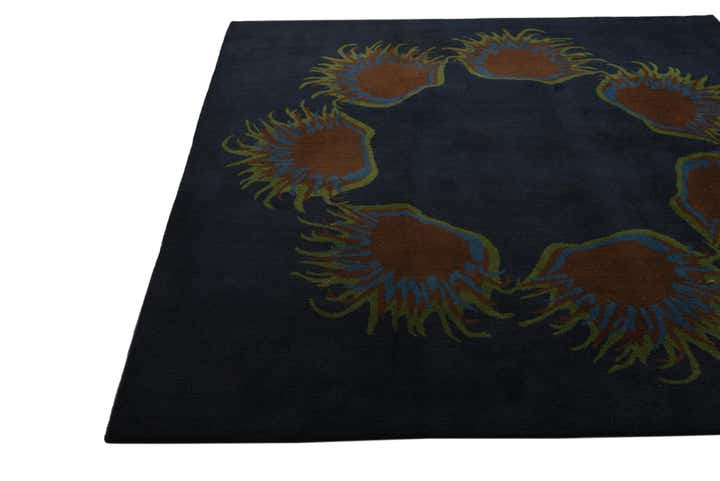 7' 7 x 7' 7 Luna Square Rug