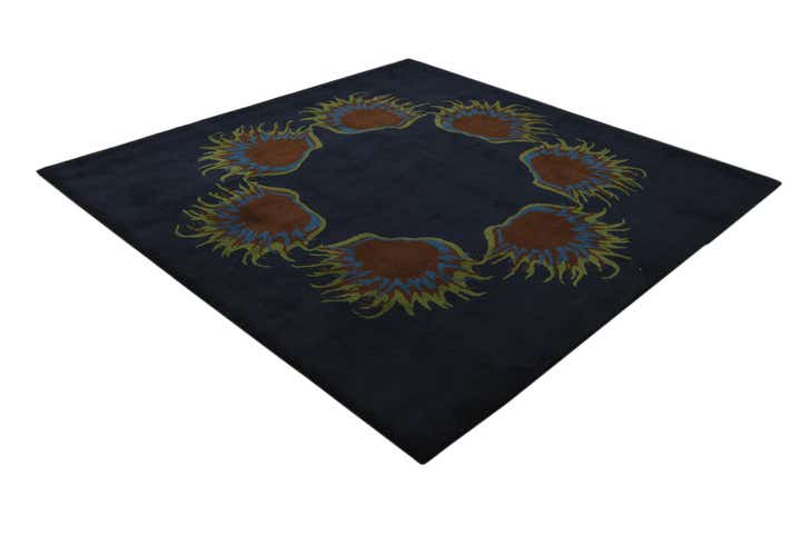 7' 7 x 7' 7 Luna Square Rug