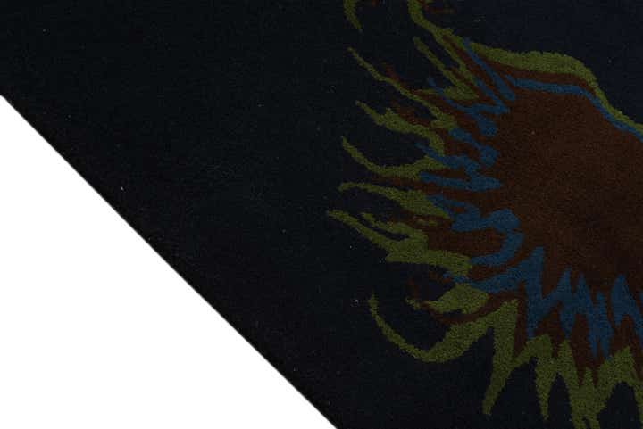 7' 7 x 7' 7 Luna Square Rug