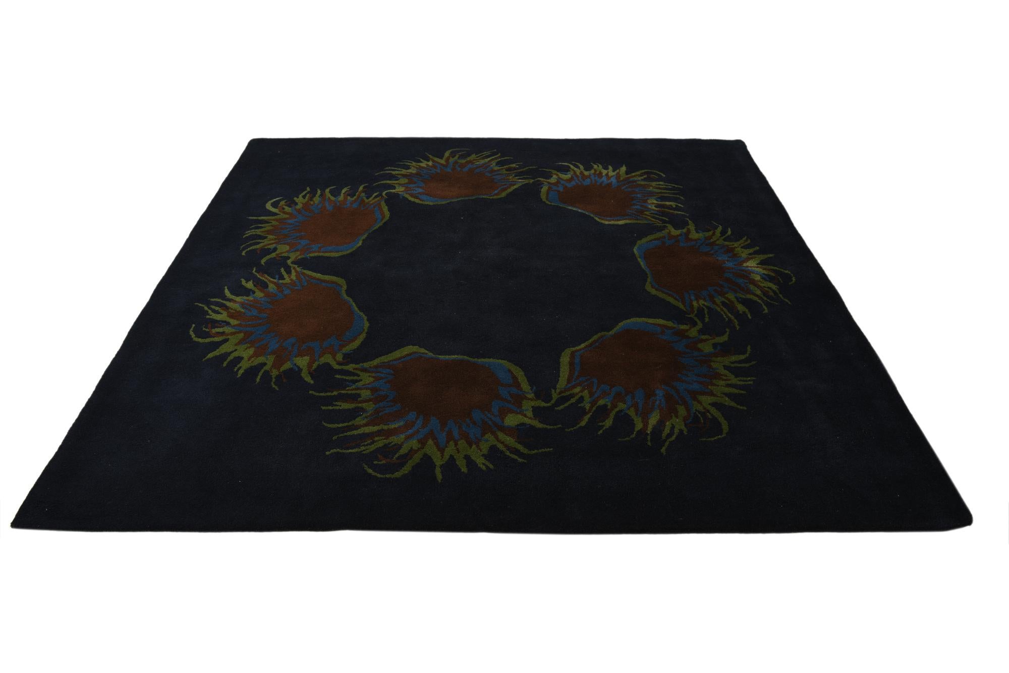 7' 7 x 7' 7 Luna Square Rug