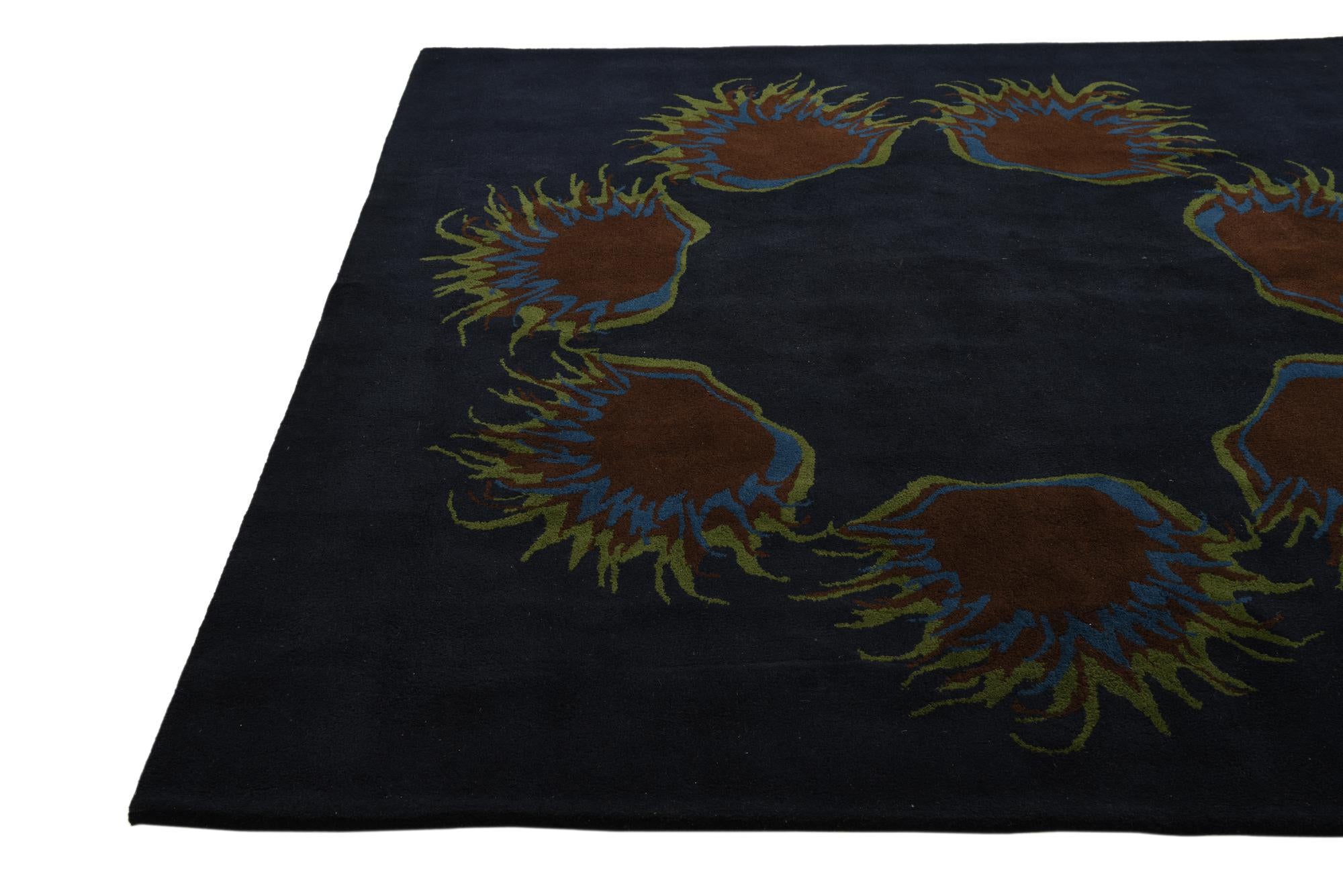 7' 7 x 7' 7 Luna Square Rug