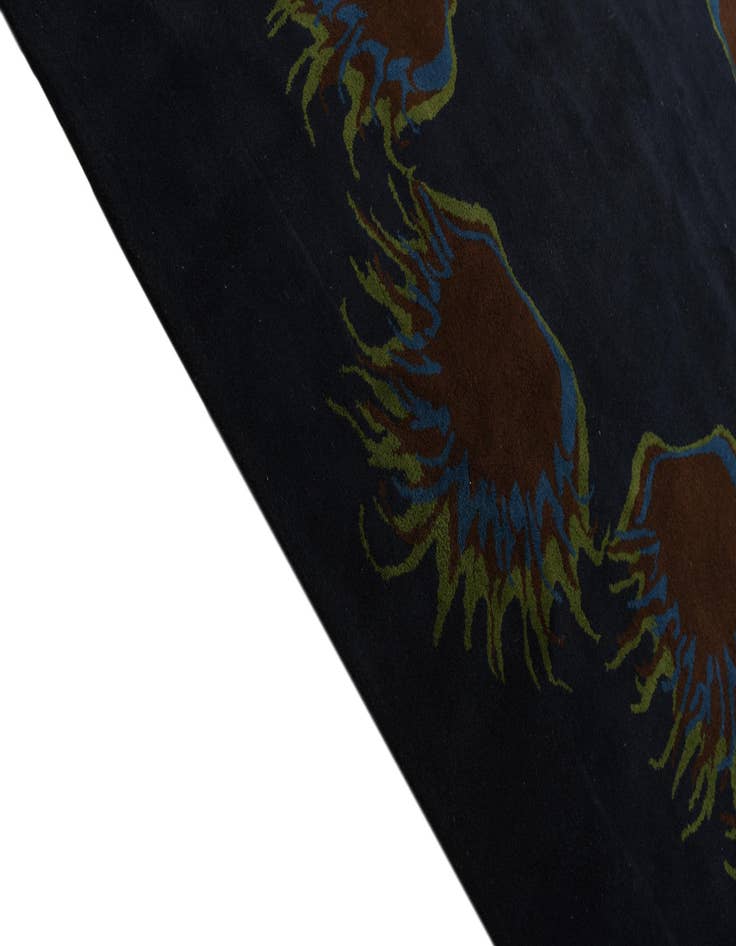 Detail image of 7' 7 x 7' 7 Luna Square Rug