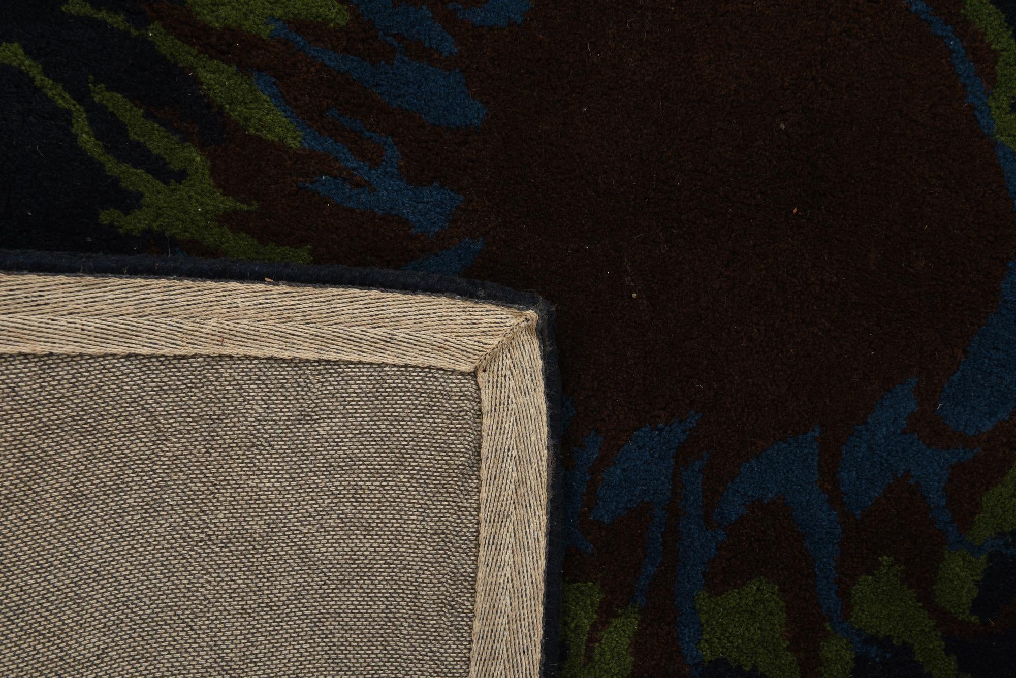 7' 7 x 7' 7 Luna Square Rug