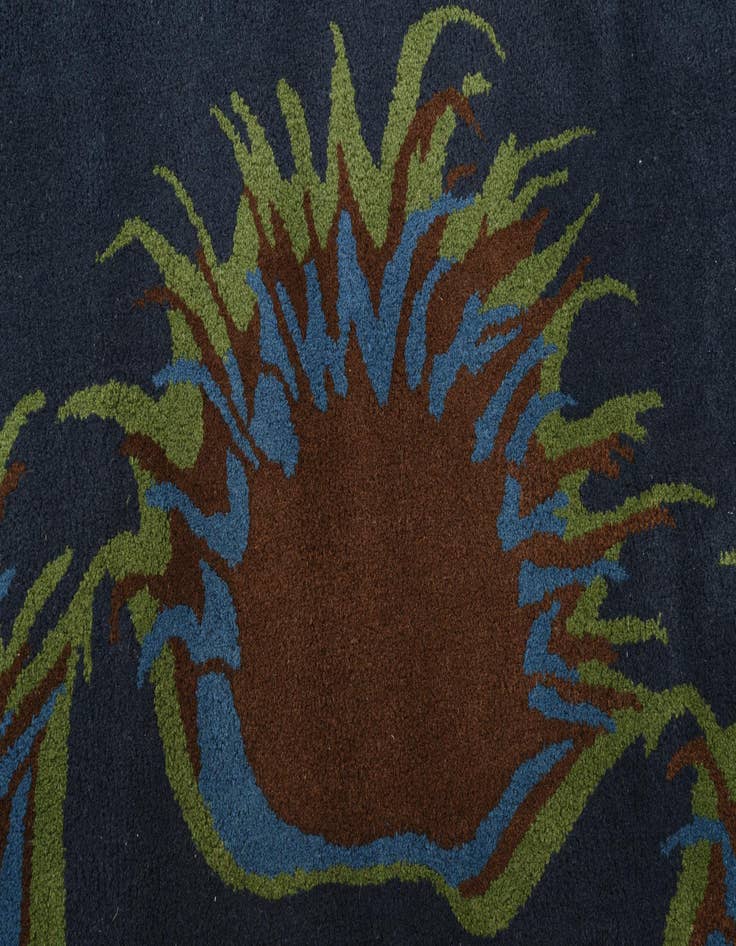 Detail image of 7' 5 x 7' 6 Luna Square Rug