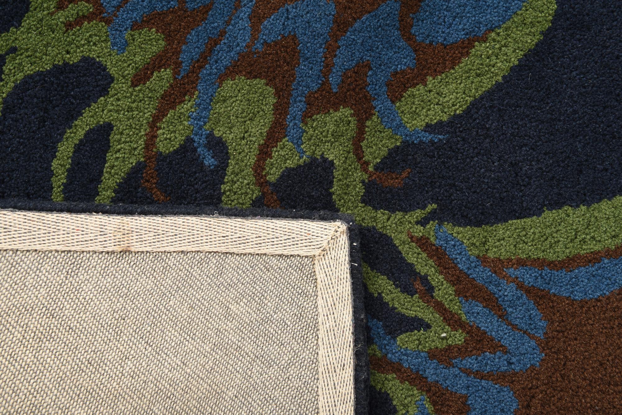 7' 3 x 7' 4 Luna Square Rug