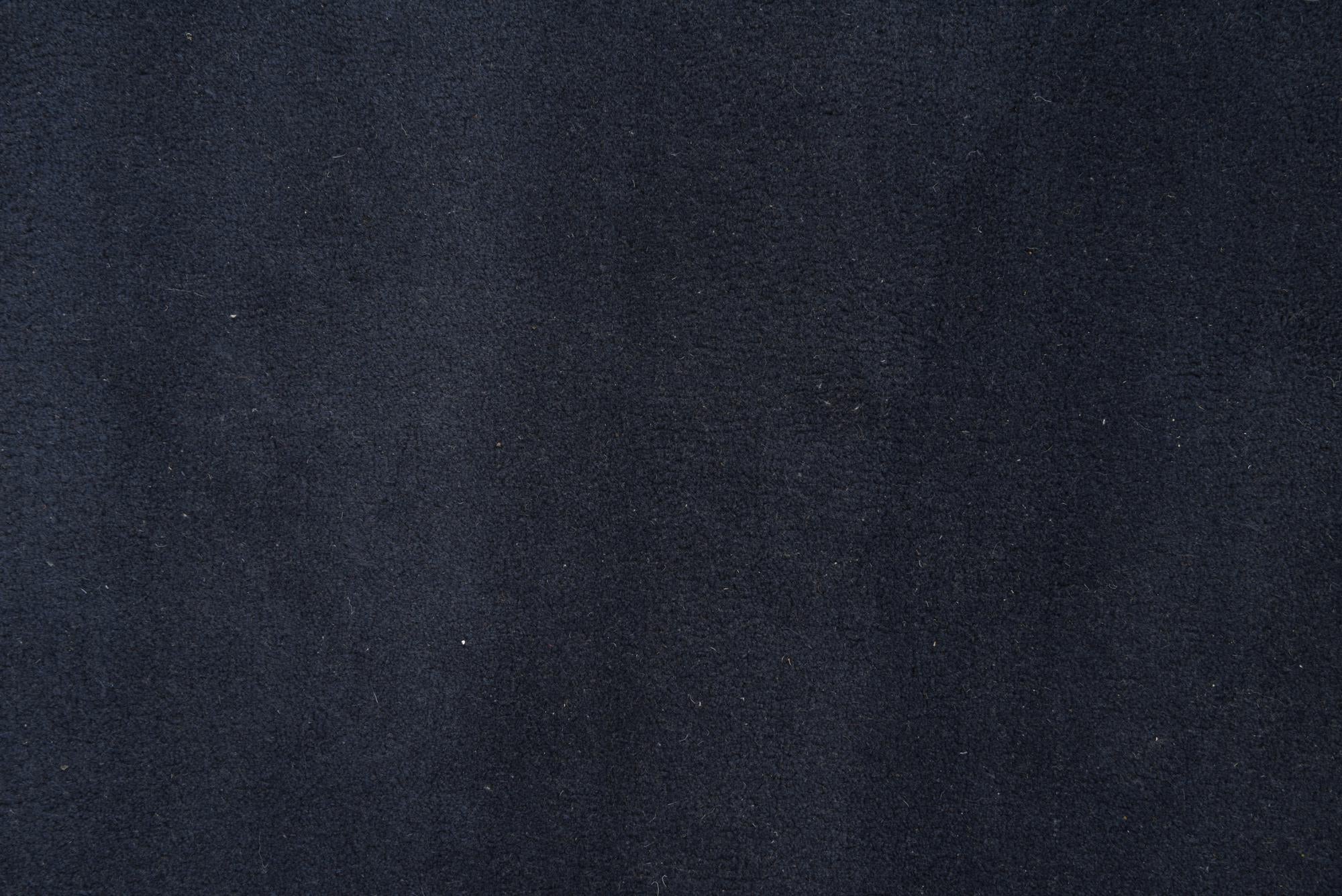 7' 6 x 7' 7 Luna Square Rug
