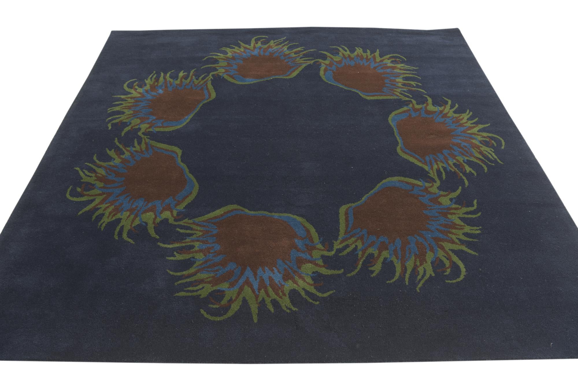 7' 5 x 7' 7 Luna Square Rug