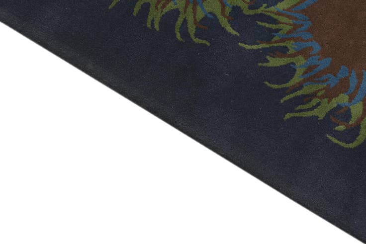 Detail image of 7' 5 x 7' 7 Luna Square Rug