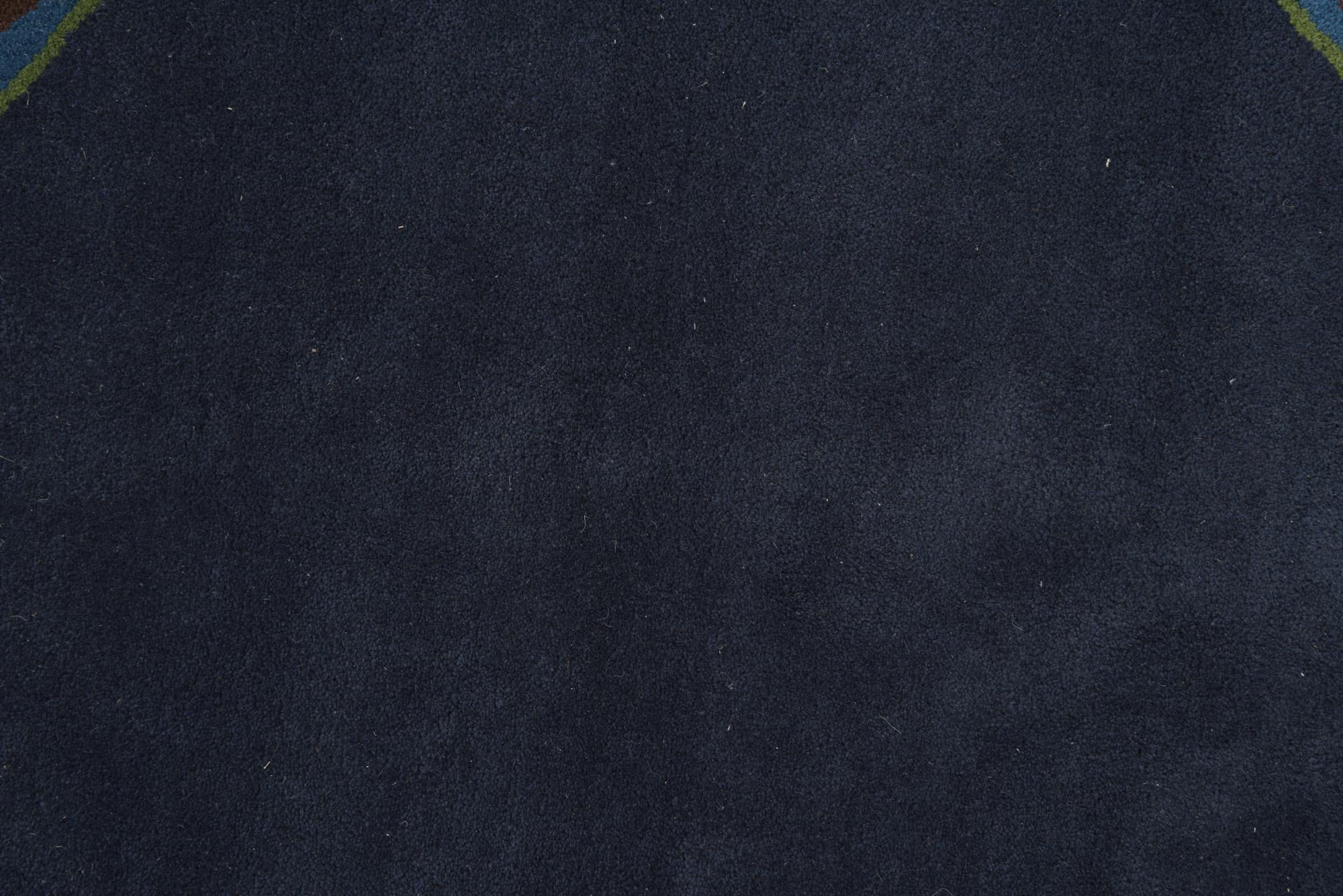 7' 5 x 7' 7 Luna Square Rug