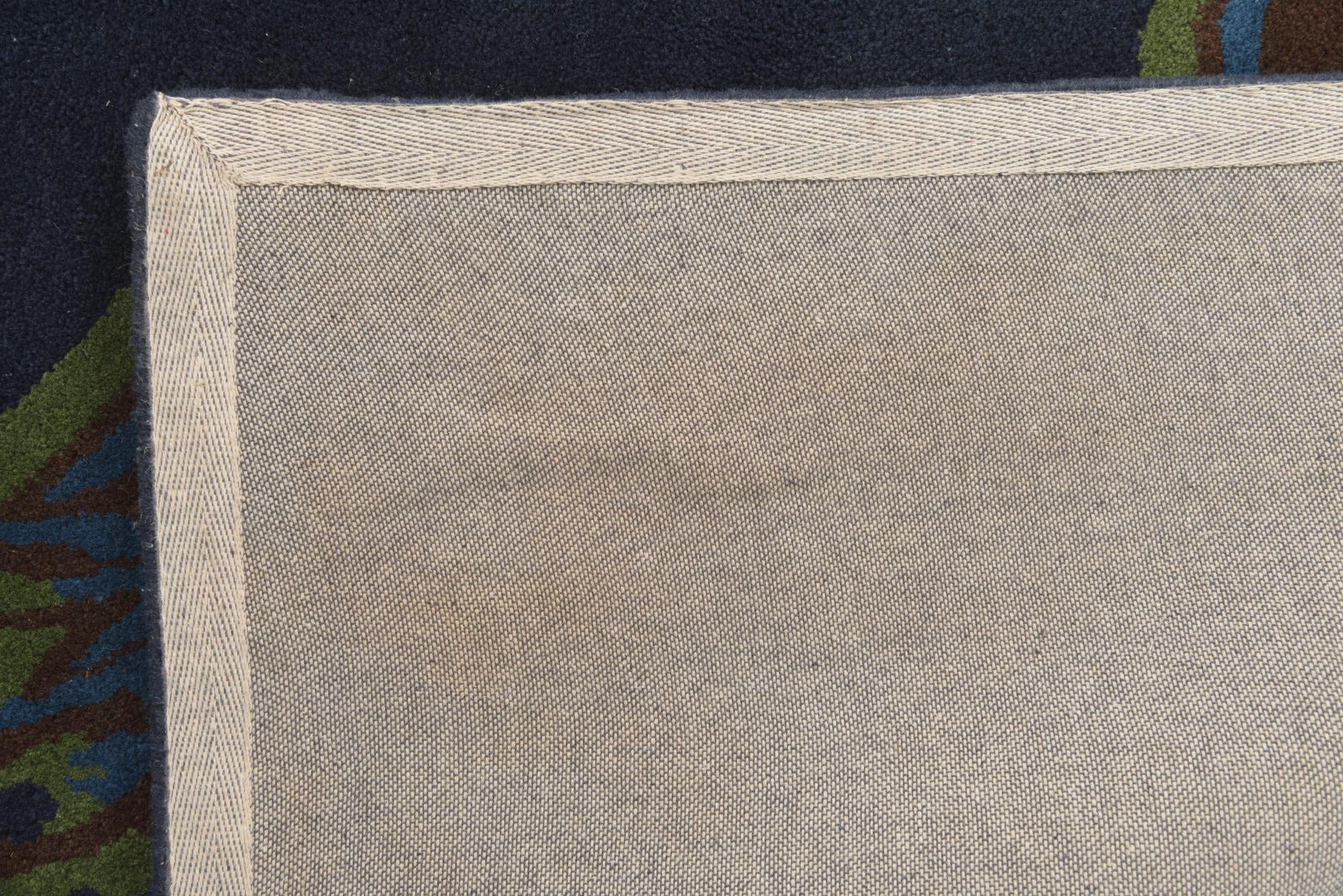 7' 5 x 7' 7 Luna Square Rug