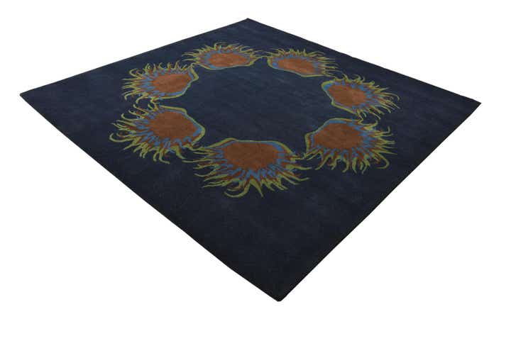 7' 6 x 7' 7 Luna Square Rug