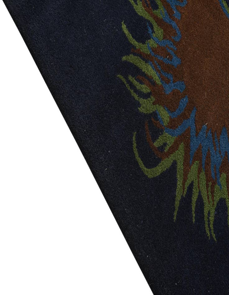 Detail image of 7' 6 x 7' 7 Luna Square Rug